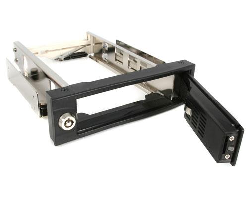 StarTech.com 5.25 inch Tray-Less Hot Swap Mobile Rack for 3.5 inch Hard Drive