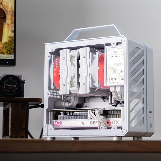 Mechanic Master   ITX Gaming Case - White 